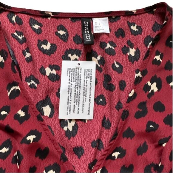 Divided Red Burgundy Animal Print V-Neck Long Sleeve Wrap Dress Size 6 NEW - Picture 8 of 13
